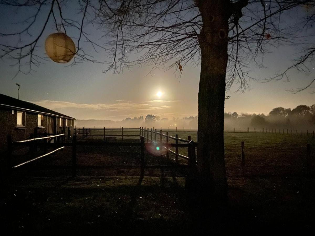 Slapen Bij Uppruna Chaam Luaran gambar
